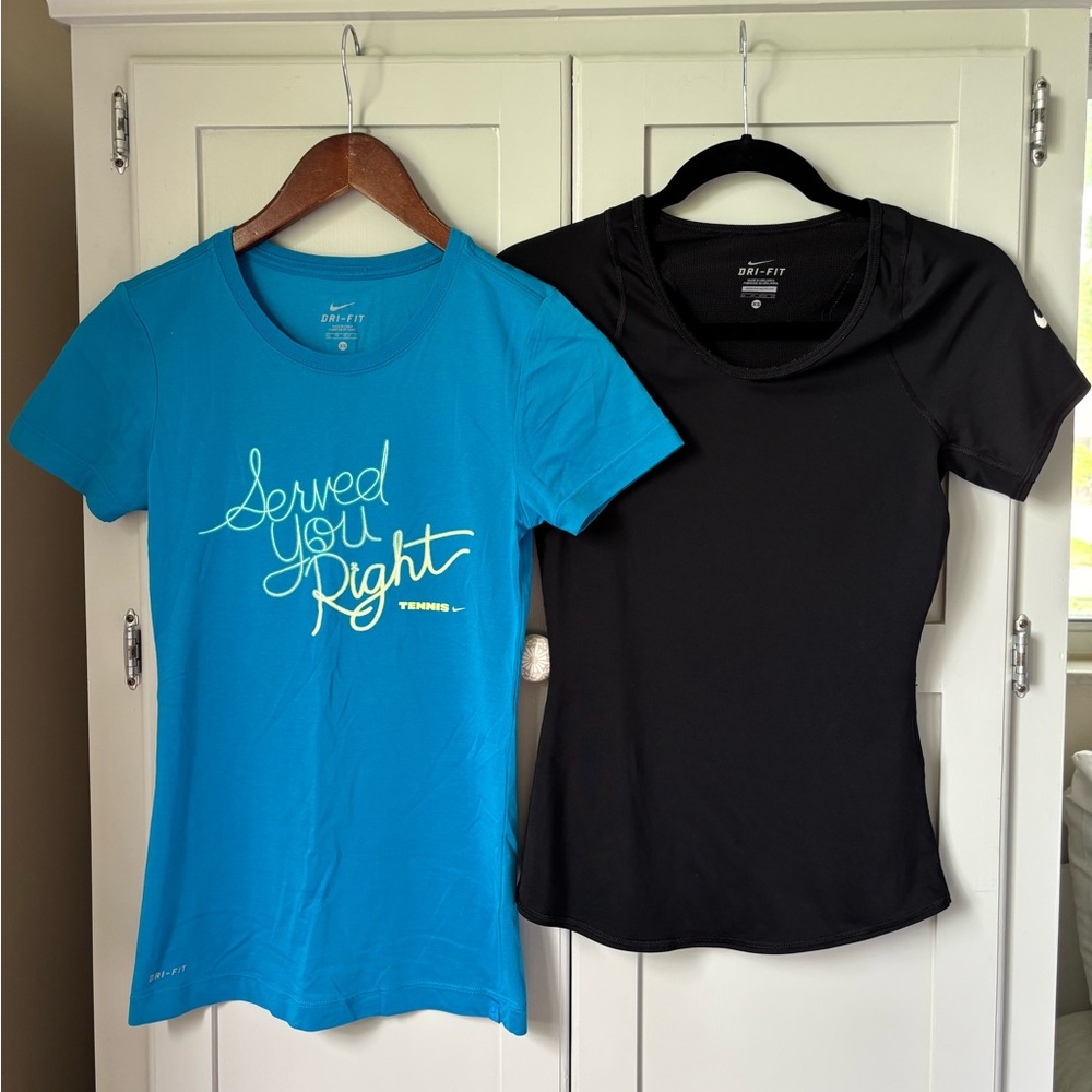2 Nike Women's Tennis Blue and Black Dri-FIT Tops